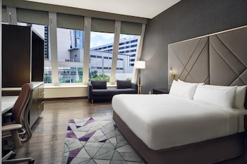 Deluxe Studio, 1 King Bed, Accessible (Mobility and Hearing)