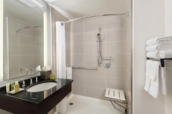 Room, 1 King Bed, Mobility Accessible
