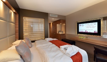 Suite, 1 Double Bed (Separate Living Room)