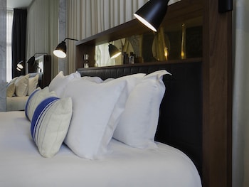 Junior Suite, 1 King Bed