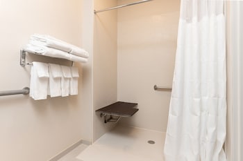 Room, 1 Queen Bed (Mobility/Hearing Accessible, Tub)