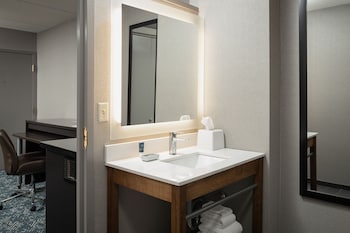 Room, 2 Queen Beds (Hearing Accessible)