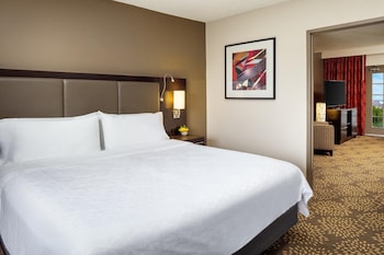 Suite, 1 Bedroom, Roll-in Shower (Mobility)