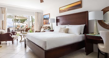 Room, 1 Bedroom (Emerald Oceanview Walkout)