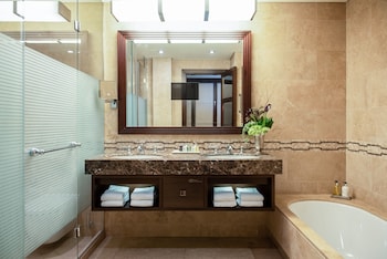 Deluxe Room (New City Floors 5-6)