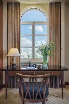 Family Room (Old City Floors 1-4)