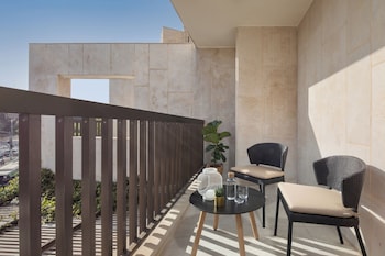 Suite (Low Floor)