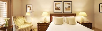 Deluxe Room, 1 King Bed