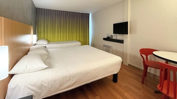Room, Multiple Beds