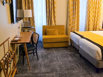 Privilege, Triple Room, 1 Double Bed with Sofa bed