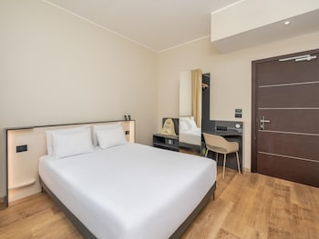 Standard Double Room, Accessible
