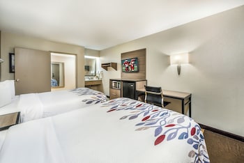 Deluxe Room, 2 Double Beds (Smoke Free)