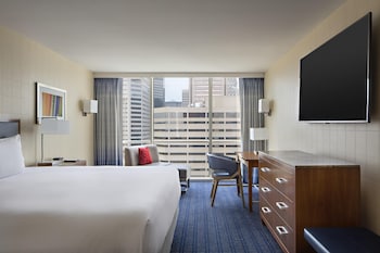 Room, 1 King Bed, Accessible (Shower)