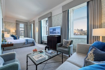 Junior Suite (Castle View)