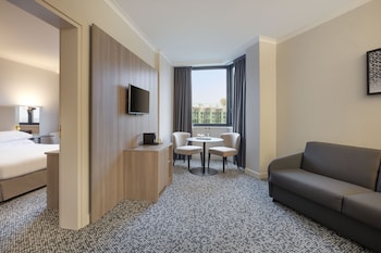 Duplex, 1 Bedroom (Suite)