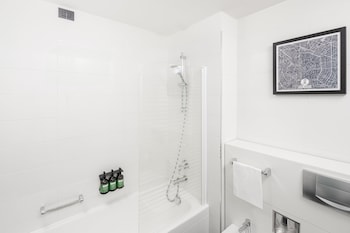 Premium Room, 1 King Bed