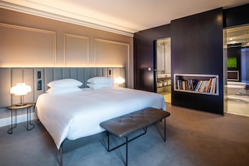 Presidential Suite, Club Lounge Access