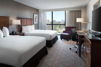 Room, 2 Queen Beds, Balcony
