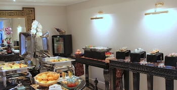 The Level Guestroom with Executive Lounge Access