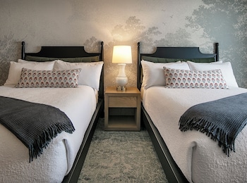 Superior Room, 2 Queen Beds, Patio, Ocean View