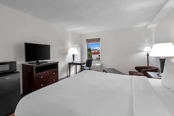 Standard Room, 1 King Bed