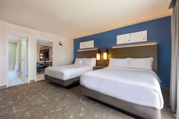 Room, 2 Double Beds, Non Smoking