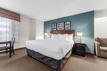 Room | 1 King Bed + Sofa Bed | Sleeps 3 | Free Breakfast