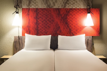 Room, Multiple Bedrooms (Two Adjoining Rooms)