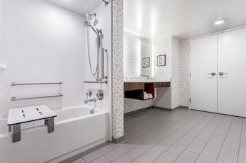 Premium Room, Multiple Beds, Accessible (Mobility, Accessible Tub)