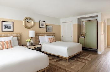 Deluxe Room, 2 Queen Beds (Ocean View Pet-Friendly)