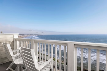 Suite, 1 King Bed with Sofa bed (Oceanfront)