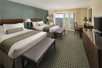 Superior Suite, Multiple Beds (Oceanfront Two Bedroom Suite, Q & 2D)