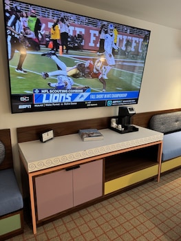 King Massive TV