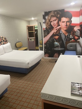 Standard Double Room, 2 Queen Beds