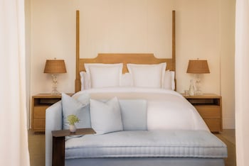 Studio Suite, 1 King Bed, Ocean View