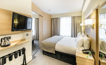 Standard Room, 1 King Bed