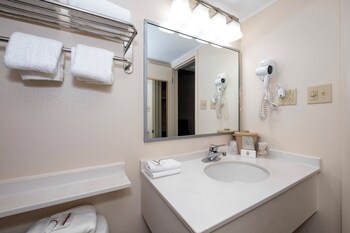 Deluxe Room, 2 Double Beds, Non Smoking