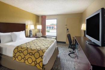 Standard Room, 1 King Bed, Non Smoking