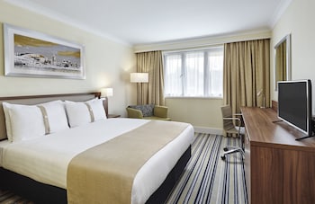 Standard Room, 1 Queen Bed