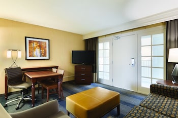 Suite, 1 Double Bed, Accessible, Non Smoking (Mobility & Hearing, Roll-in Shower)