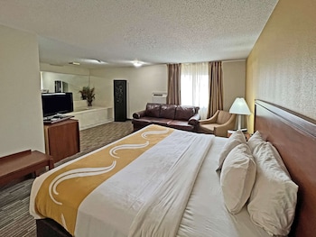 Suite, 1 King Bed, Non Smoking