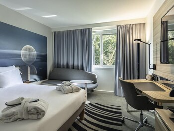 Superior Room, 1 Queen Bed