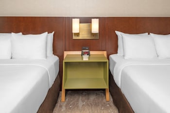 Room, 2 Queen Beds, Non Smoking