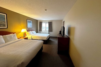 Room, 2 Queen Beds, Non Smoking (No Elevator Access)