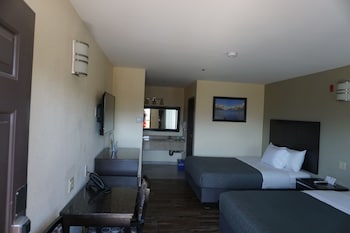 Standard Double Room, 2 Queen Beds