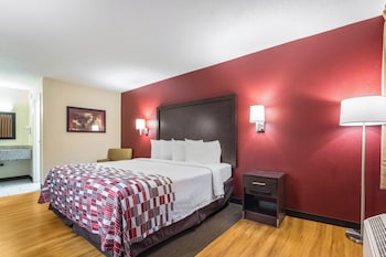 Deluxe Room, 1 King Bed, Smoking