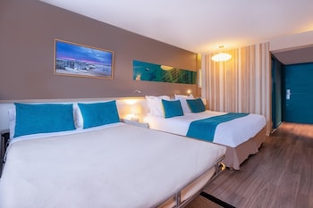 Family Quadruple Room (Twin on request)