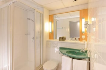 Standard Room, 3 Twin Beds