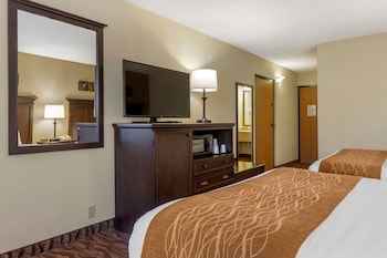 Standard Room, 2 Queen Beds, Non Smoking