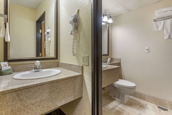 Suite, Multiple Beds, Non Smoking